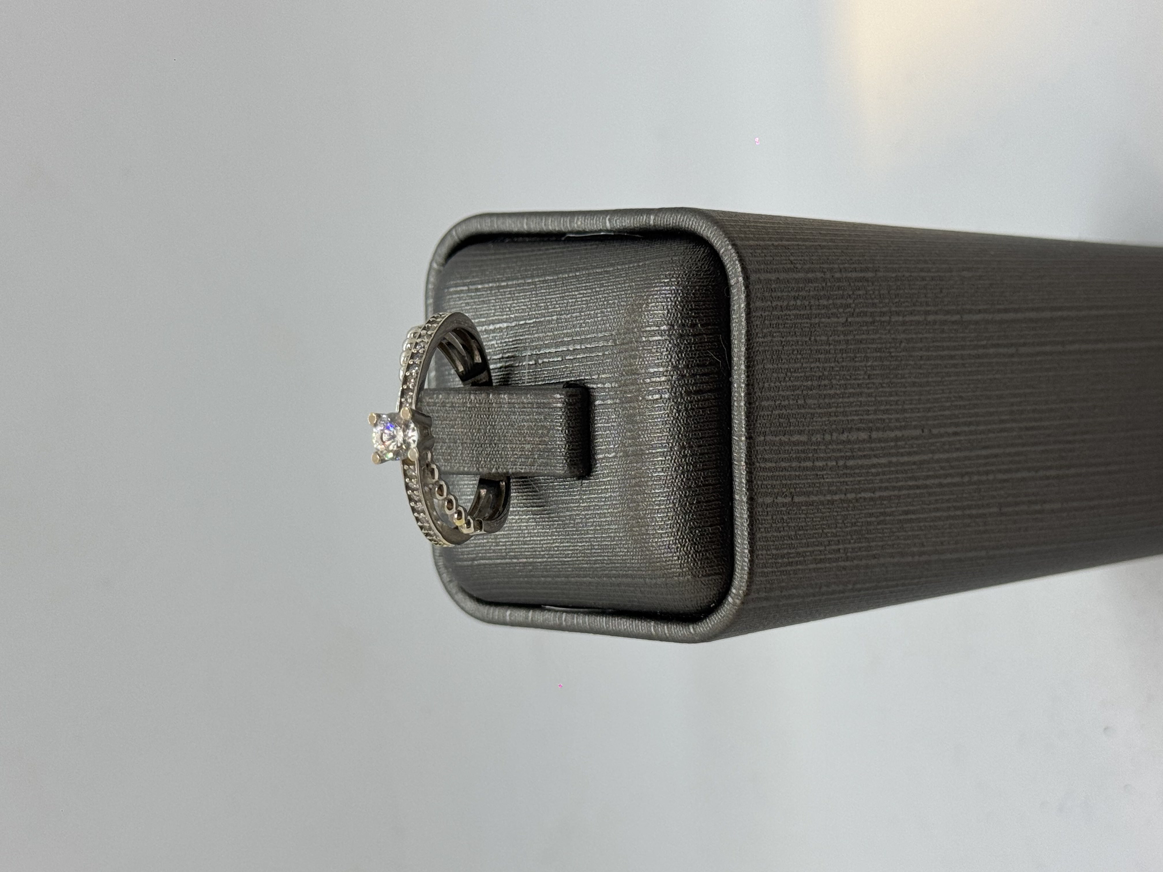 3.06 Gram 14 Ayar Tektaş Yüzük